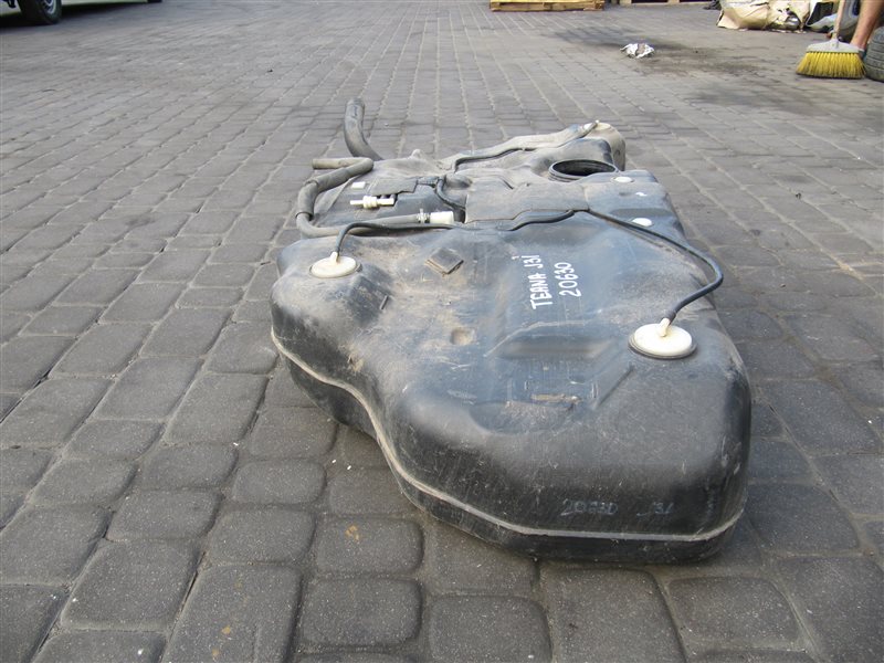 Топливный бак TEANA J31 03-07