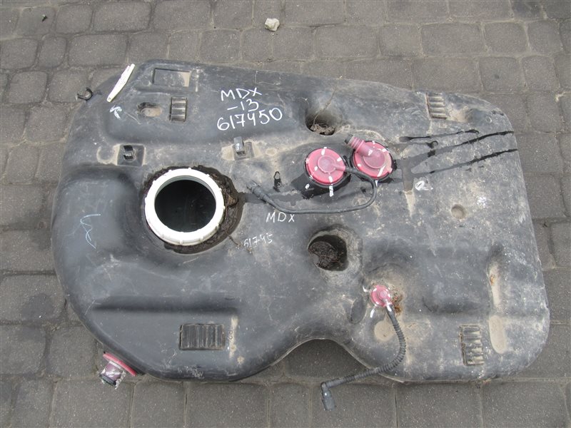 Запчасть топливный бак ACURA MDX (YD2) 06-13 YD2 17044-STX-A00 Б/У Топливный бак ACURA MDX (YD2) 06-13 YD2 17044-STX-A00 Б/У