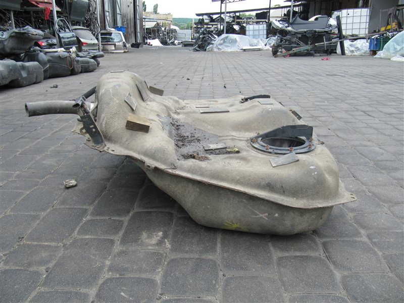 Топливный бак TRIBECA B10 07-13