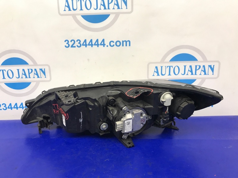 Фара передняя правая TLX 14-17 2017 Седан 2.4