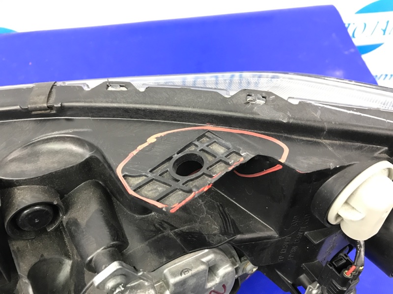 Фара передняя правая TLX 14-17 2017 Седан 2.4