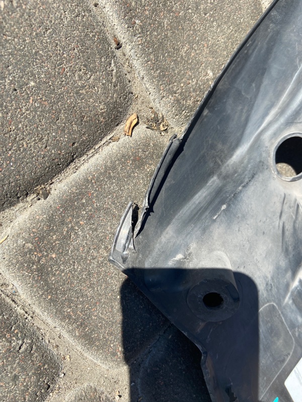 Накладка замка капота передняя ACCORD USA 03-07 2006 Седан 2.4 Накладка замка капота передняя ACCORD USA 03-07 2006 Седан 2.4