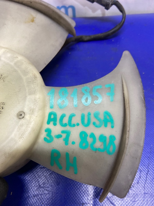 Мотор вентилятора охлаждения передний правый ACCORD USA 03-07 2006 Седан 2.4