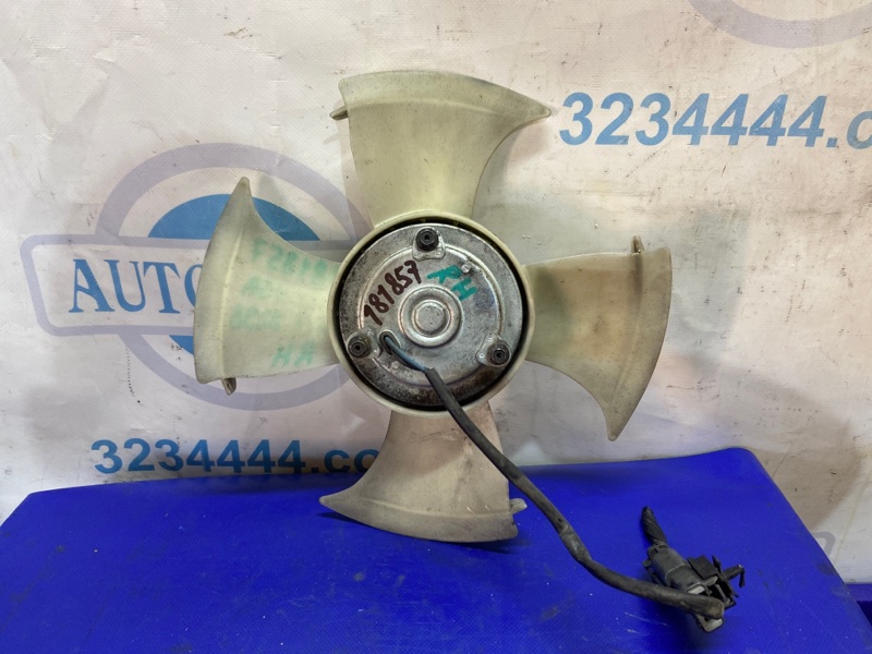 Мотор вентилятора охлаждения передний правый HONDA ACCORD USA 03-07 Седан 2.4