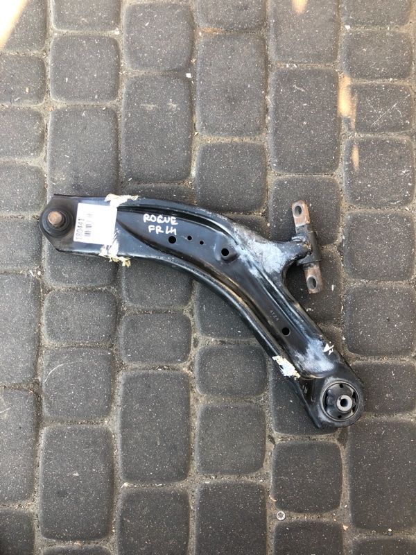 Рычаг передней подвески нижний передний левый NISSAN X-TRAIL/ROGUE T32 13-20 54501-4BA0A Б/У