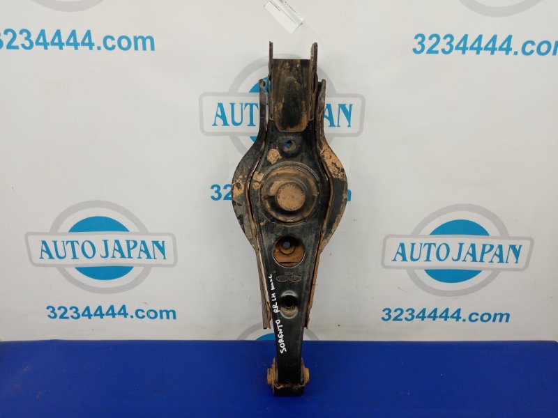 Рычаг задней подвески поперечный нижний задний левый KIA SORENTO UM 14- Внедорожник 2.4