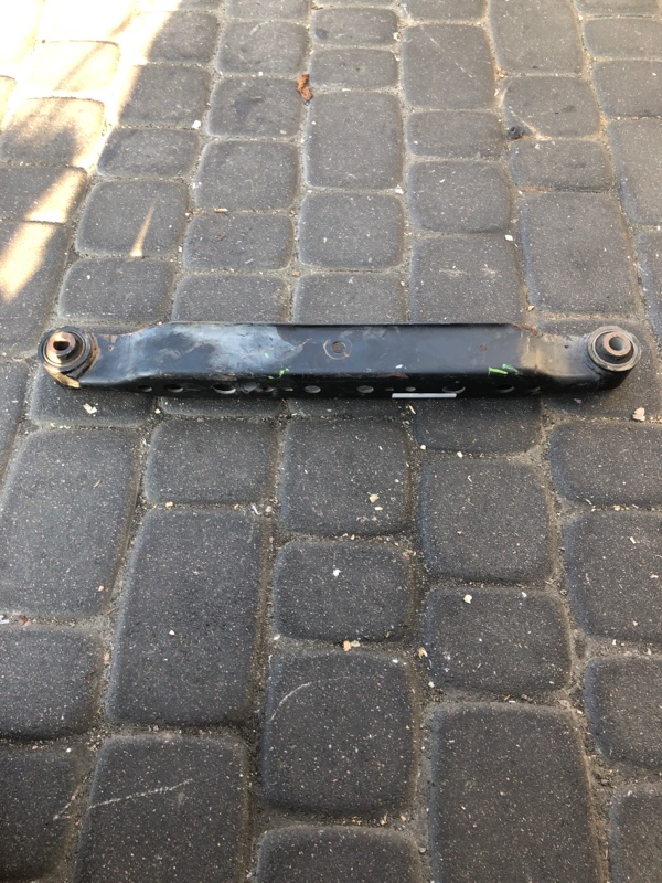 Рычаг задней подвески поперечный нижний задний правый NISSAN X-TRAIL/ROGUE T32 13-20 Рычаг задней подвески поперечный нижний задний правый NISSAN X-TRAIL/ROGUE T32 13-20