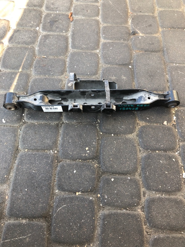 Рычаг задней подвески поперечный нижний задний правый NISSAN X-TRAIL/ROGUE T32 13-20 55110-4BA0A Б/У