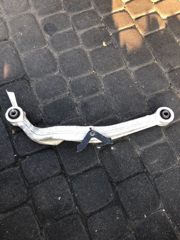 Рычаг задней подвески поперечный верхний задний правый NISSAN X-TRAIL/ROGUE T32 13-20