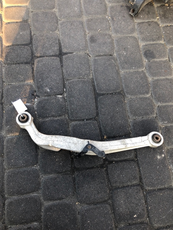 Рычаг задней подвески поперечный верхний задний правый NISSAN X-TRAIL/ROGUE T32 13-20