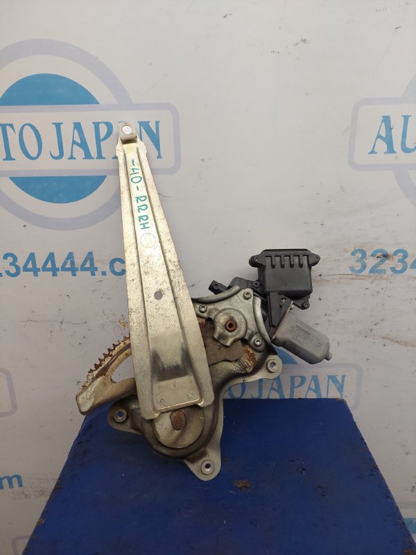 Запчасть стеклоподъемник задний правый TOYOTA CAMRY 40 06-11 Седан 69803-06110 Б/У Стеклоподъемник задний правый TOYOTA CAMRY 40 06-11 Седан 69803-06110 Б/У