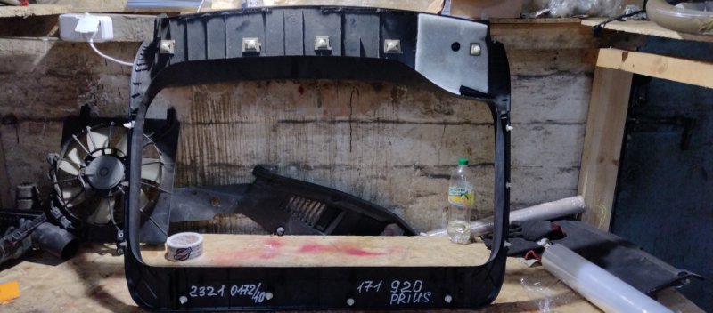 Обшивка крышки багажника PRIUS - 30 09-17 2013 ZVW30 1.8 2ZRFXE Обшивка крышки багажника PRIUS - 30 09-17 2013 ZVW30 1.8 2ZRFXE