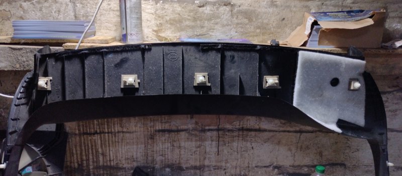 Обшивка крышки багажника PRIUS - 30 09-17 2013 ZVW30 1.8 2ZRFXE Обшивка крышки багажника PRIUS - 30 09-17 2013 ZVW30 1.8 2ZRFXE