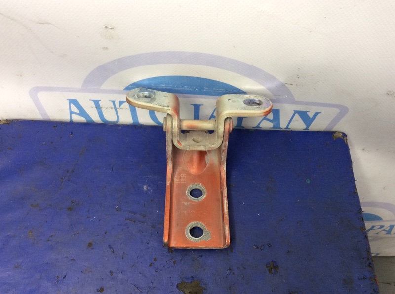 Петля двери нижняя задняя правая RIO JB 2005-2011 Седан