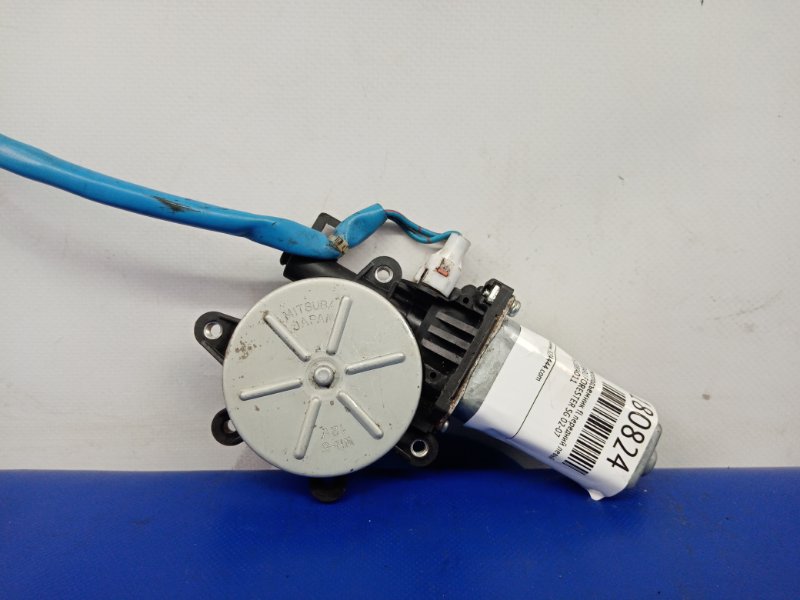 Моторчик стеклоподъемника передний левый SUBARU FORESTER SG 02-07 61188SA011 Б/У