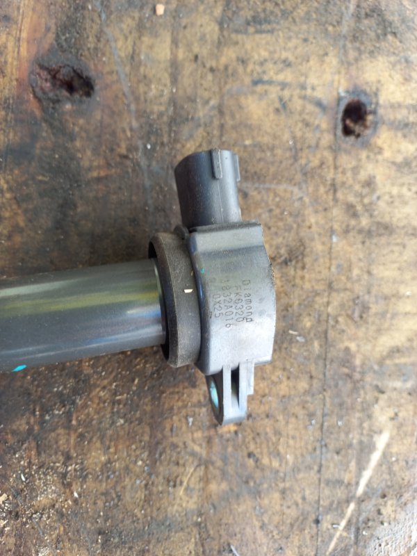 Катушка зажигания MITSUBISHI OUTLANDER XL 05-13 2.4 Катушка зажигания MITSUBISHI OUTLANDER XL 05-13 2.4