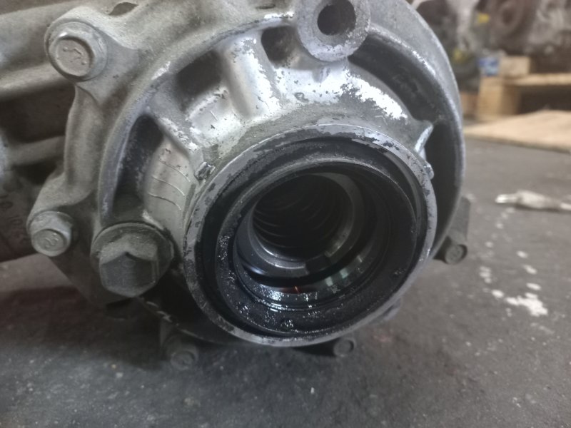 Раздаточная коробка OUTLANDER XL 05-13 4B12