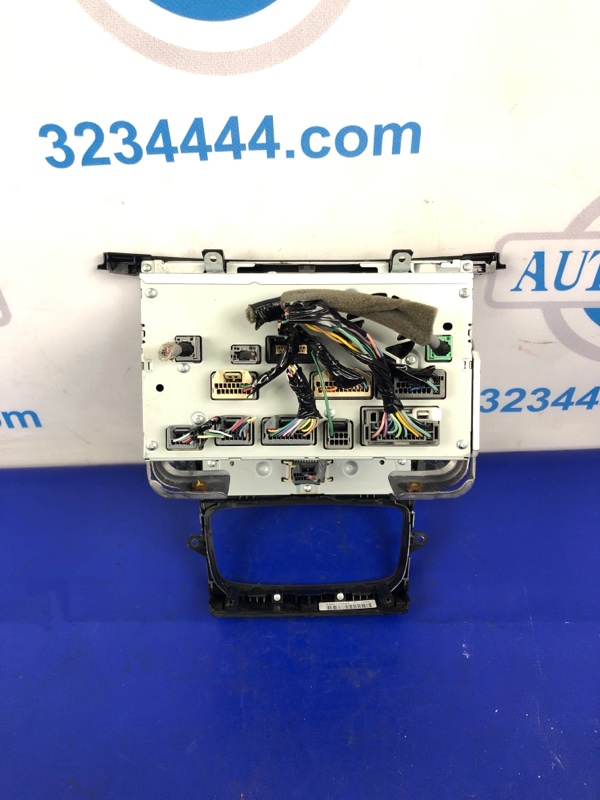 Магнитола TLX 14-17 2017 Седан 2.4