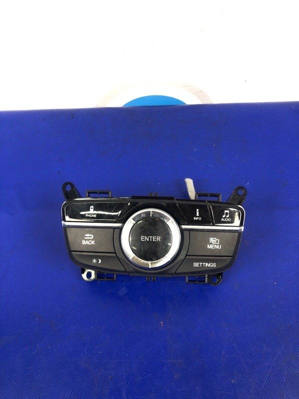 Блок управления мультимедиа ACURA TLX 14-17 2017 Седан 2.4 39050-TZ3-A02 Б/У