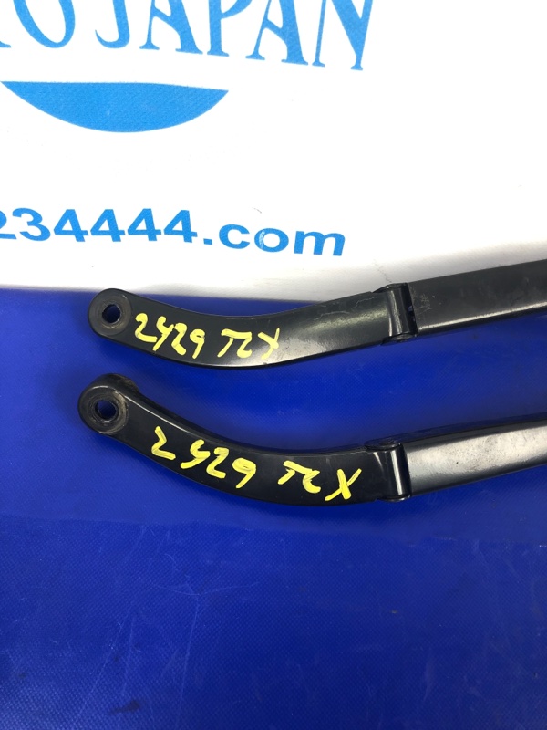 Поводок стеклоочистителя передний TLX 14-17 2017 Седан 2.4