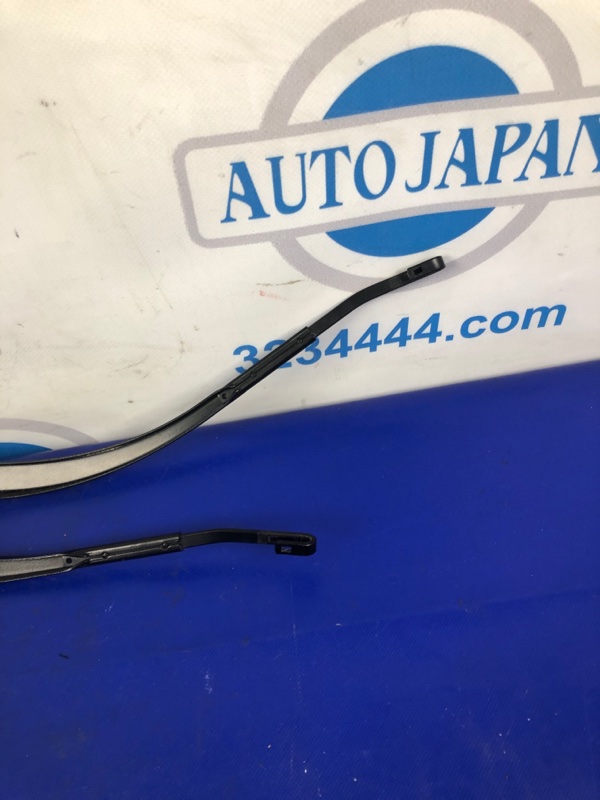 Поводок стеклоочистителя передний TLX 14-17 2017 Седан 2.4