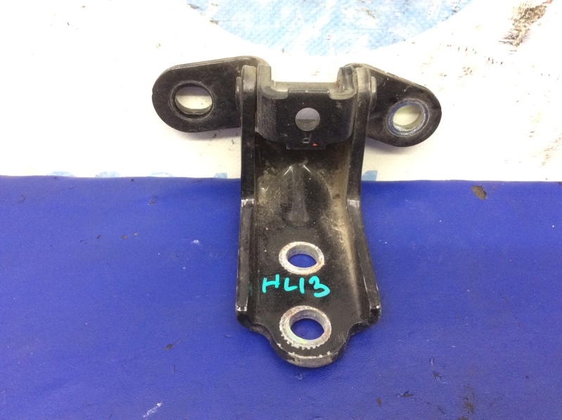 Петля двери нижняя задняя левая HYUNDAI SONATA LF 2014- Б/У