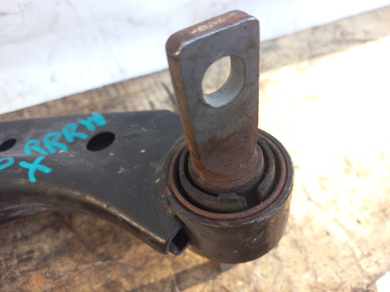 Рычаг задней подвески поперечный верхний задний правый ACURA ILX 12-16 UDE 2.0 R20A3