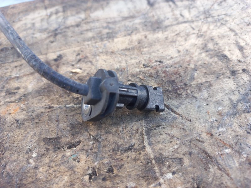 Датчик ABS задний левый ILX 12-16 2014 UDE 2.0 R20A3