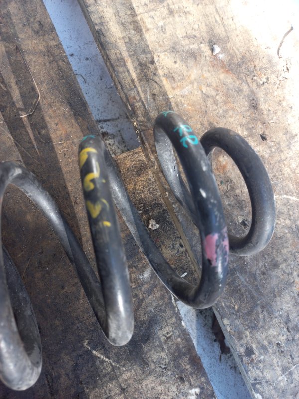 Пружина задней подвески левая ILX 12-16 2014 UDE 2.0 R20A3