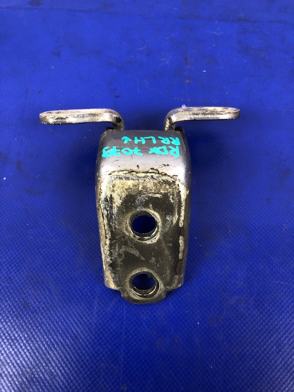 Петля двери нижняя задняя левая RDX 12-19 2015 Внедорожник 3.5 J35Z2 Петля двери нижняя задняя левая RDX 12-19 2015 Внедорожник 3.5 J35Z2