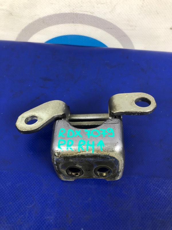 Петля двери верхняя задняя правая ACURA RDX 12-19 2015 Внедорожник 3.5 J35Z2 67910-SNE-A01ZZ Б/У