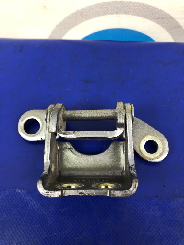 Петля двери верхняя задняя правая ACURA RDX 12-19 Внедорожник 3.5 J35Z2