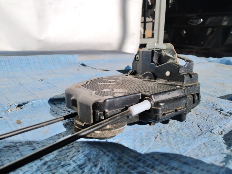 Замок двери задний левый AURIS 06-12 Замок двери задний левый AURIS 06-12