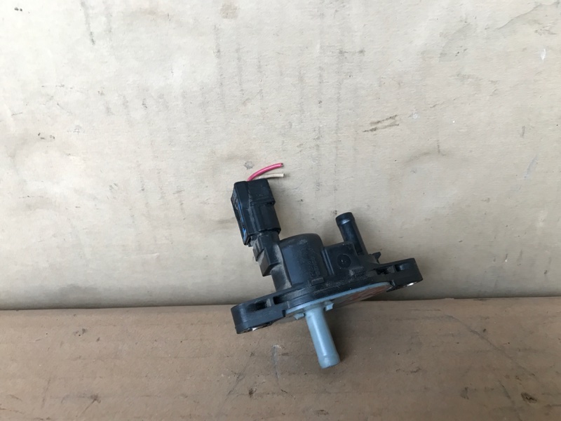 Клапан вентиляции топливного бака RDX 12-19 2012 Внедорожник 3.5