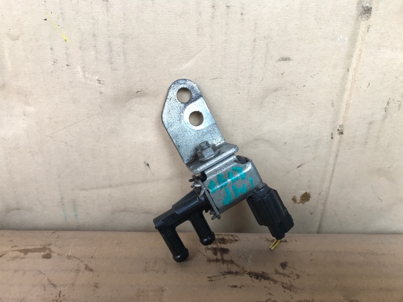 Клапан электромагнитный (вакуумный) SUBARU IMPREZA 07-11 GE/GH 2011 Седан 2.5 16102AA490 Б/У