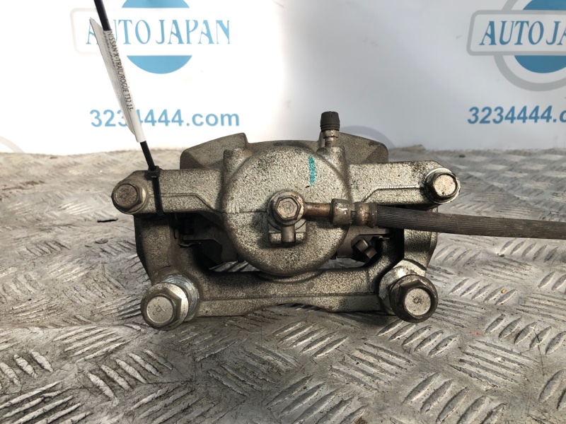 Суппорт тормозной передний правый NISSAN X-TRAIL/ROGUE T32 13-20