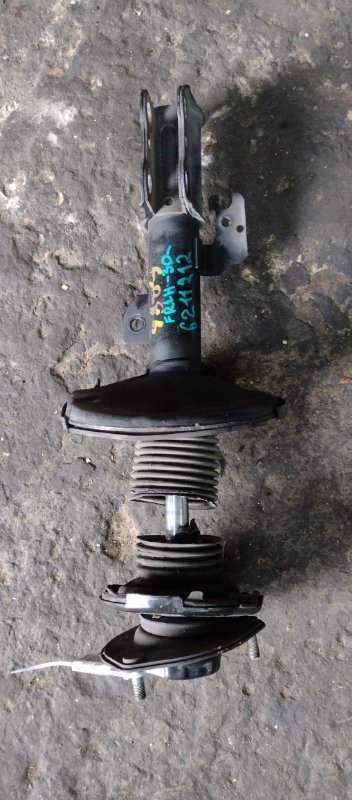 Амортизатор передний левый CAMRY 30 02-06 2003 MCV30 3.0 1MZFE