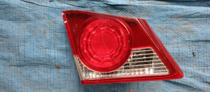 Фонарь внутренний задний левый HONDA CIVIC 4D 06-11 FD 34156-SNB-G02 Б/У