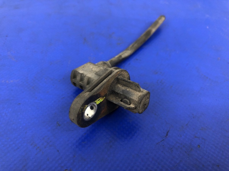 Датчик ABS передний правый HYUNDAI ELANTRA HD 06-11 59830-2L300 Б/У