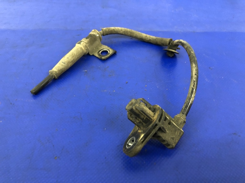 Датчик ABS передний правый HYUNDAI ELANTRA HD 06-11 59830-2L300 Б/У