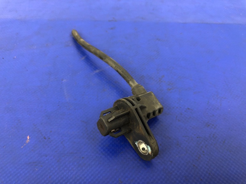 Датчик ABS передний правый HYUNDAI ELANTRA HD 06-11 59830-2L300 Б/У