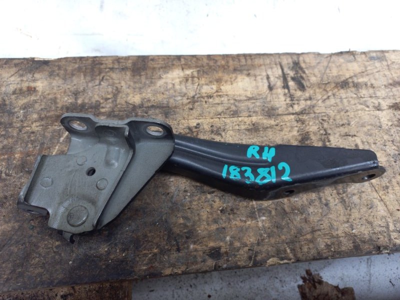 Петля капота правая SUBARU FORESTER 12-19 2015 Внедорожник 2.5 FB25B 57260SG0009P Б/У