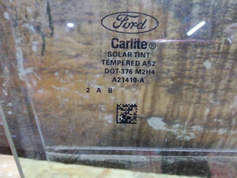 Стекло двери переднее правое FOCUS 10-18 2013 Седан 2.0 Стекло двери переднее правое FOCUS 10-18 2013 Седан 2.0