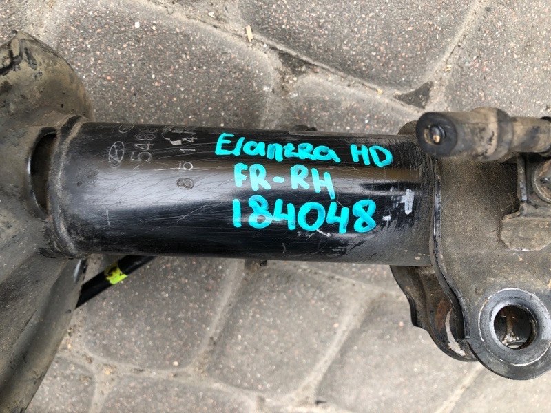 Амортизатор передний правый I30 FD 07-12 Амортизатор передний правый I30 FD 07-12