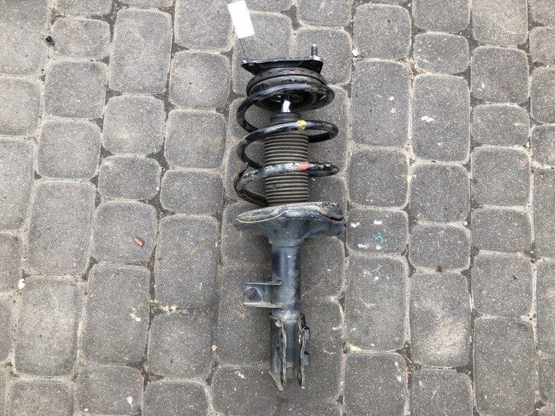 Амортизатор передний правый HYUNDAI I30 FD 07-12 54661-2L100 Б/У