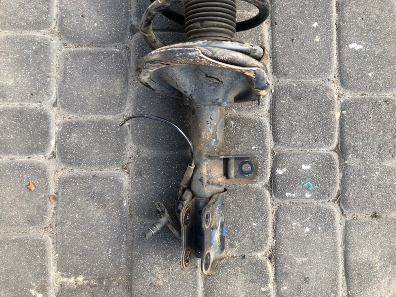 Амортизатор передний левый HYUNDAI I30 FD 07-12