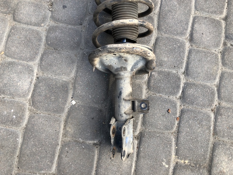 Амортизатор передний левый HYUNDAI I30 FD 07-12 Амортизатор передний левый HYUNDAI I30 FD 07-12