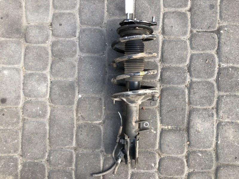 Запчасть амортизатор передний левый HYUNDAI I30 FD 07-12 54651-2L101 Б/У Амортизатор передний левый HYUNDAI I30 FD 07-12 54651-2L101 Б/У