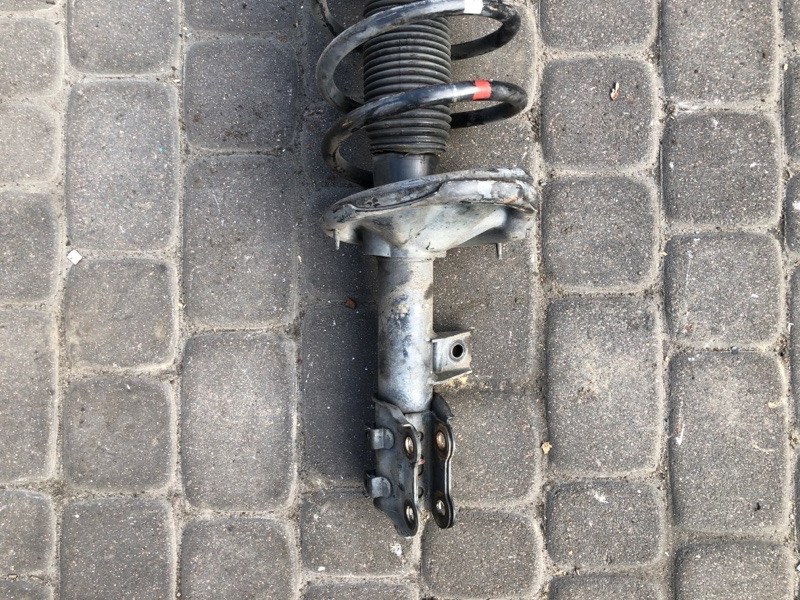 Амортизатор передний левый HYUNDAI I30 FD 07-12 Амортизатор передний левый HYUNDAI I30 FD 07-12