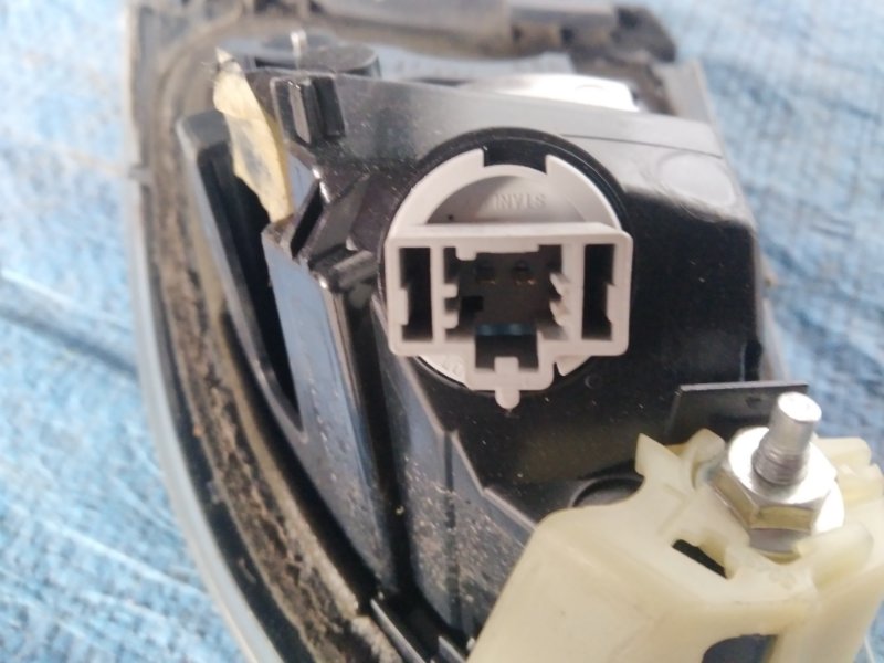 Фонарь внутренний задний левый 3 BL 09-13 2009 Седан 2.0 Фонарь внутренний задний левый 3 BL 09-13 2009 Седан 2.0